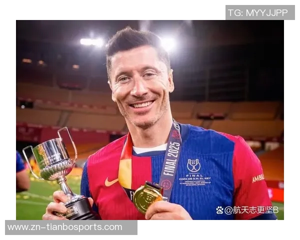 莱万谈巴萨进球压力表示尊重但内心犹豫是否破门