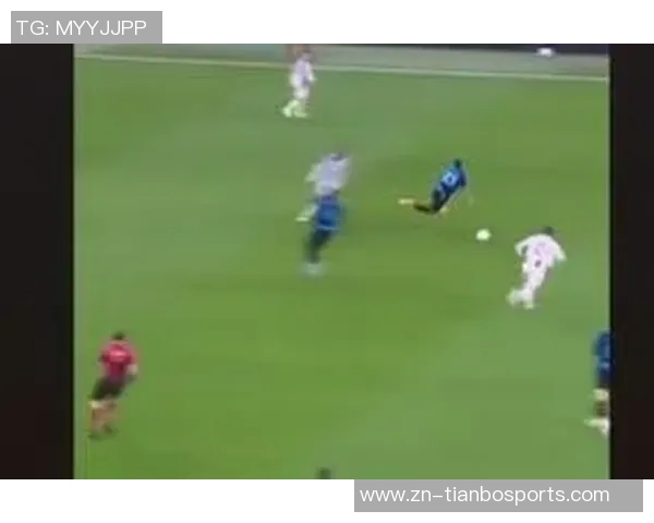 拉奥斯批评阿劳霍送点判罚称离谱双脚跳倒地实属罕见