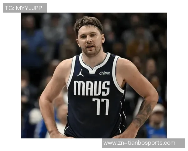 东契奇复出状态火热上半场14投5中斩获18分并送出5助攻 东契奇复出状态火热上半场14投5中斩获18分并送出5助攻